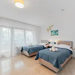Apartamento Krelax Baroque Living - 4 Bedrooms - 8 Guests - Balcony - Parking - Smart Tv - Near Train Station And Highway Ludwigsburg