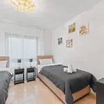 Apartamento Krelax Baroque Living - 4 Bedrooms - 8 Guests - Balcony - Parking - Smart Tv - Near Train Station And Highway