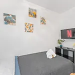 Apartamento Krelax Baroque Living - 4 Bedrooms - 8 Guests - Balcony - Parking - Smart Tv - Near Train Station And Highway