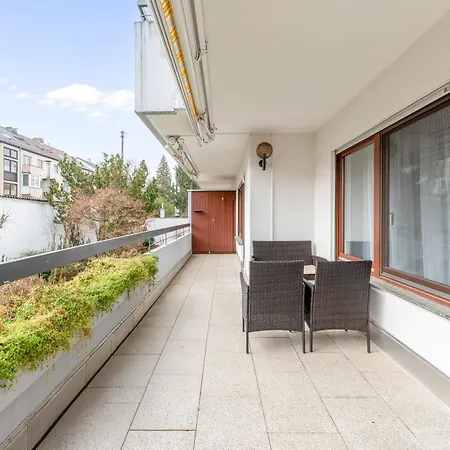 Krelax Baroque Living - 4 Bedrooms - 8 Guests - Balcony - Parking - Smart Tv - Near Train Station And Highway Appartement *