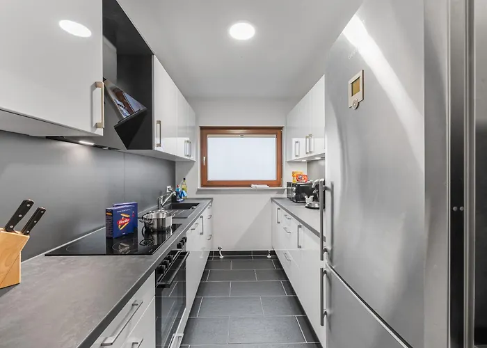 Krelax - - Modern For 8 People *