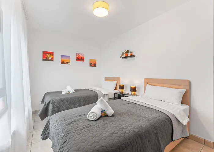 Krelax - - Modern For 8 People * 路德维希堡