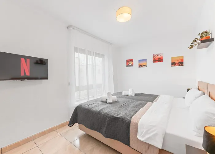 Krelax - - Modern For 8 People *